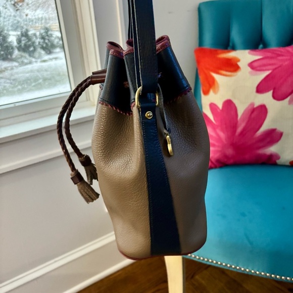 Vintage Dooney & Bourke Teton Drawstring Bucket Bag - Picture 8 of 11